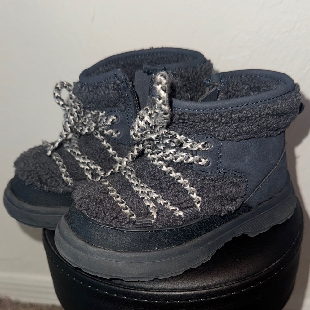 Winter boots